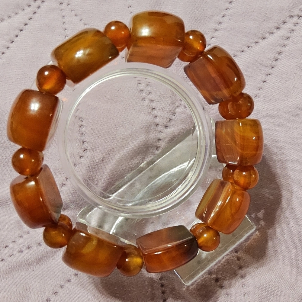 Natural Red Agate Amber-Tone Chunky Bead Stretch Bracelet - Women Jewelry - Picture 4 of 5